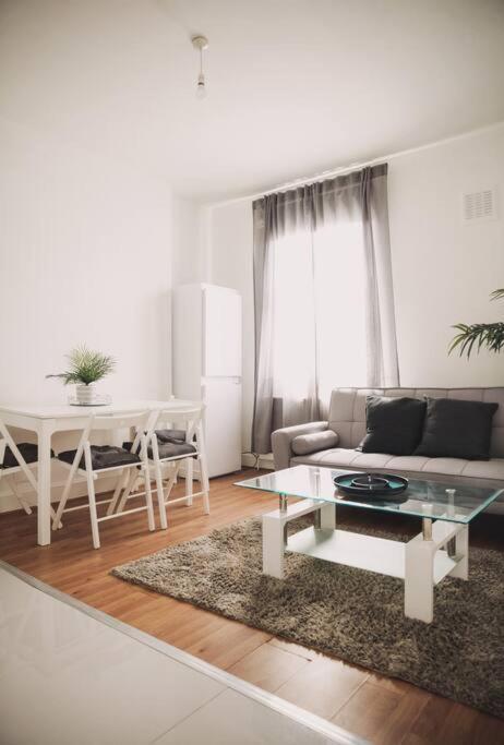 3 Bed Flat With Balcony Central 伦敦 外观 照片