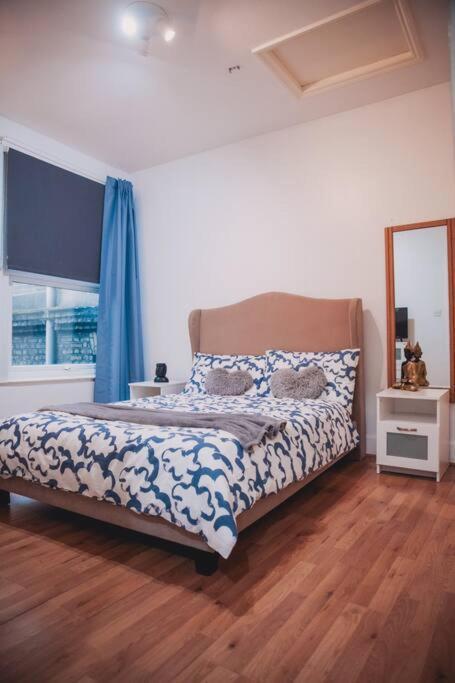 3 Bed Flat With Balcony Central 伦敦 外观 照片