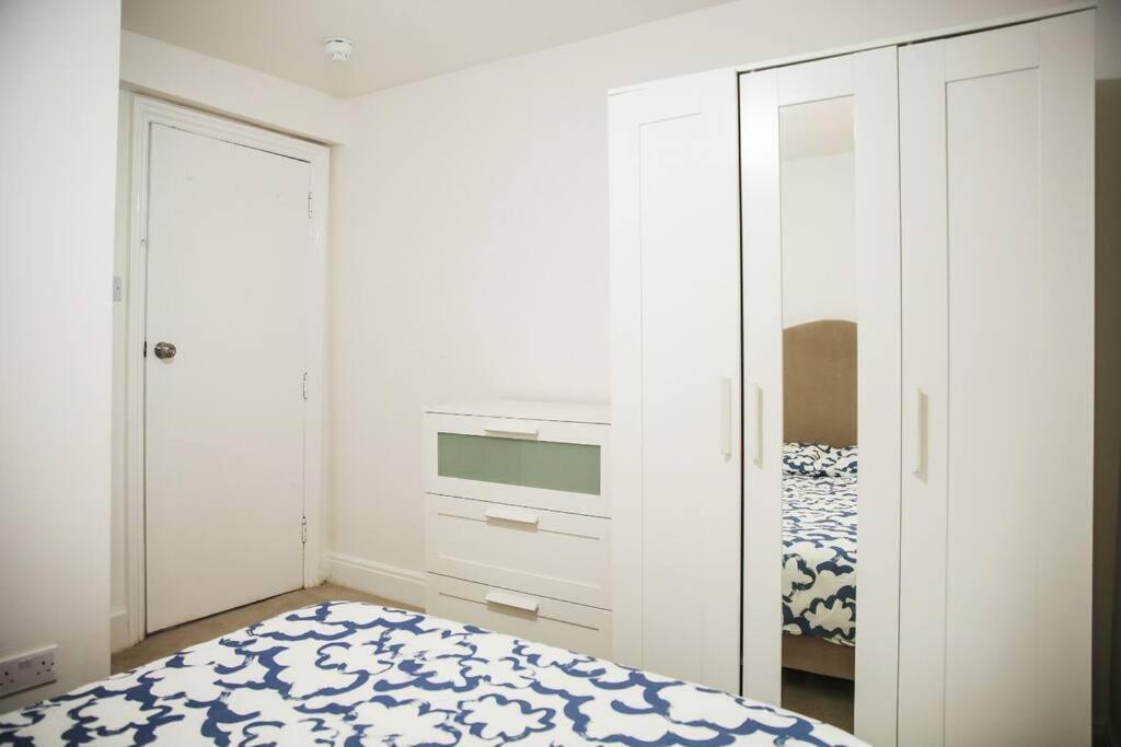 3 Bed Flat With Balcony Central 伦敦 外观 照片