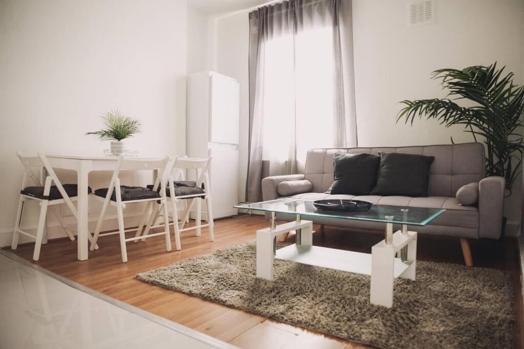 3 Bed Flat With Balcony Central 伦敦 外观 照片