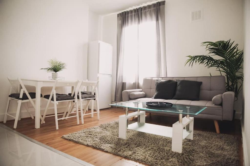 3 Bed Flat With Balcony Central 伦敦 外观 照片